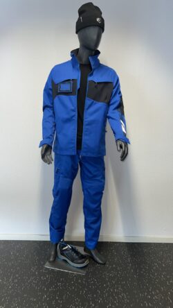Arbeitshose und Arbeitsjacke in blau